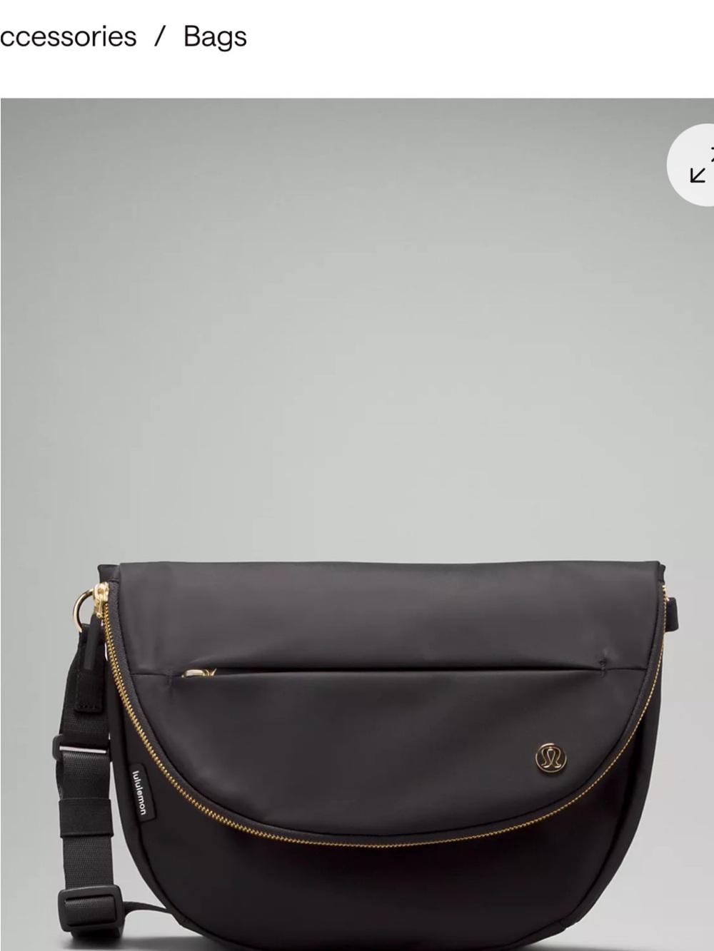 NWT!๐๐Lululemon All Night Festival Bag 5L๐๐. Color Black/Gold.